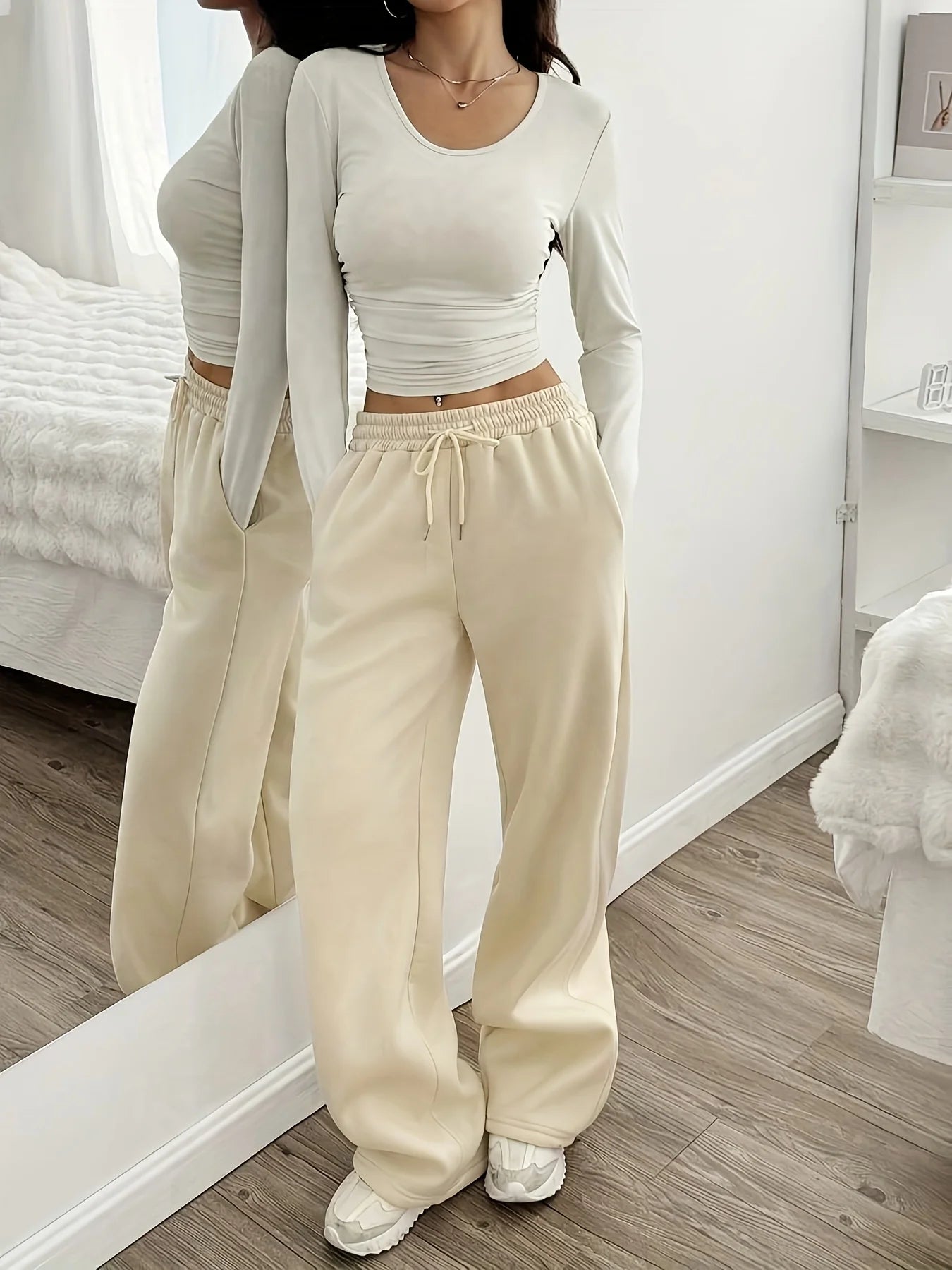 Women's Solid Color Wide Leg Pants Casual Drawstring Sweatpants with Pockets Jogging Loose Pants Relaxed Fit Style Autumn, Winter
