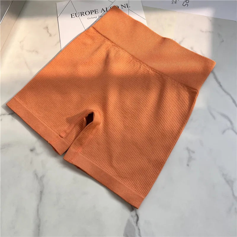 INLUMINE New Women Seamless Knit Sports Shorts High Waist Hip Lift Cycling Shorts Yoga Tight Pant Gym Fitness Leggings Women