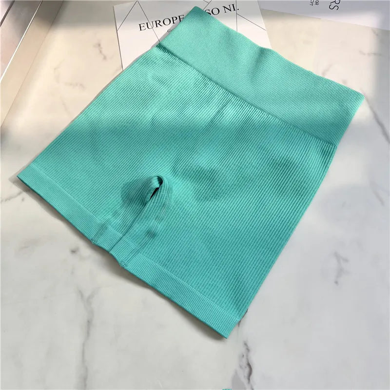 INLUMINE New Women Seamless Knit Sports Shorts High Waist Hip Lift Cycling Shorts Yoga Tight Pant Gym Fitness Leggings Women